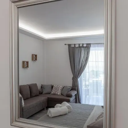 Elena's Kantia House Apartment *